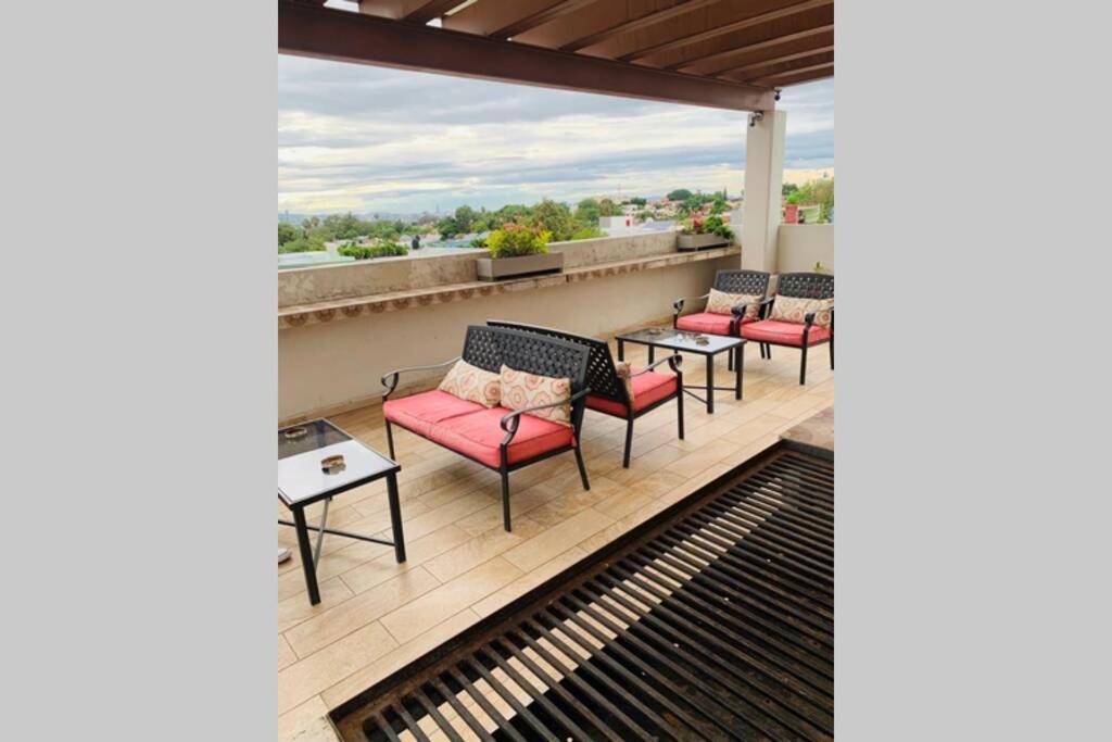 Sunrise Apartment Гуадалахара Екстериор снимка